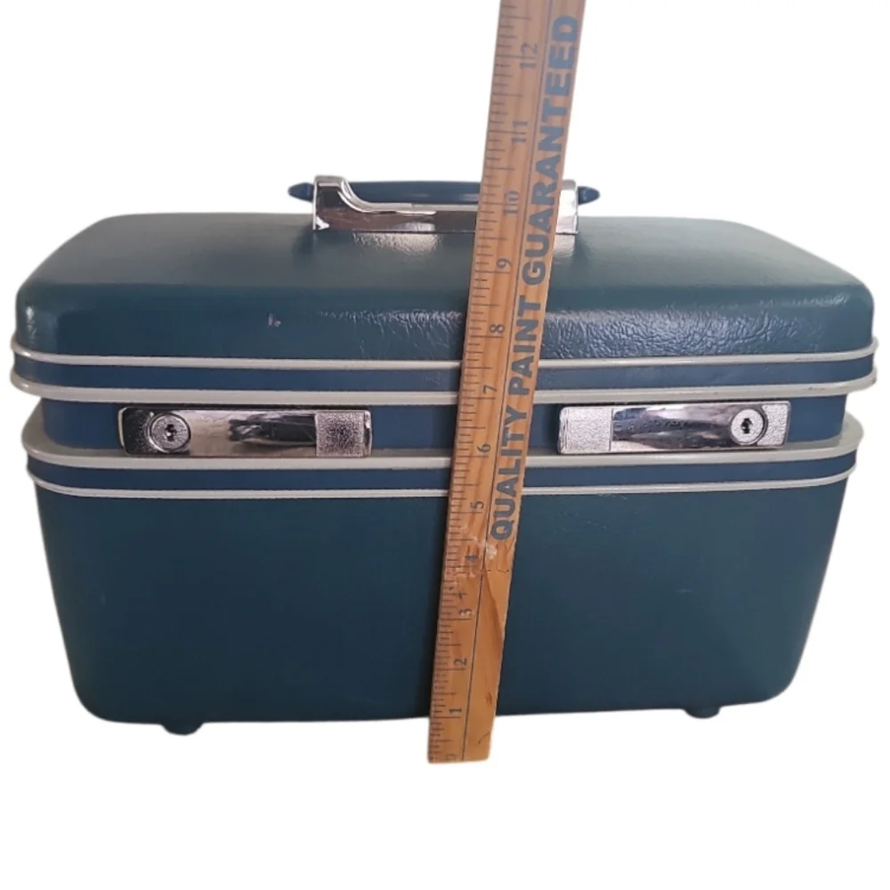 Vintage Samsonite Sentry Hard Case Train Case Blue Makeup Travel Storage